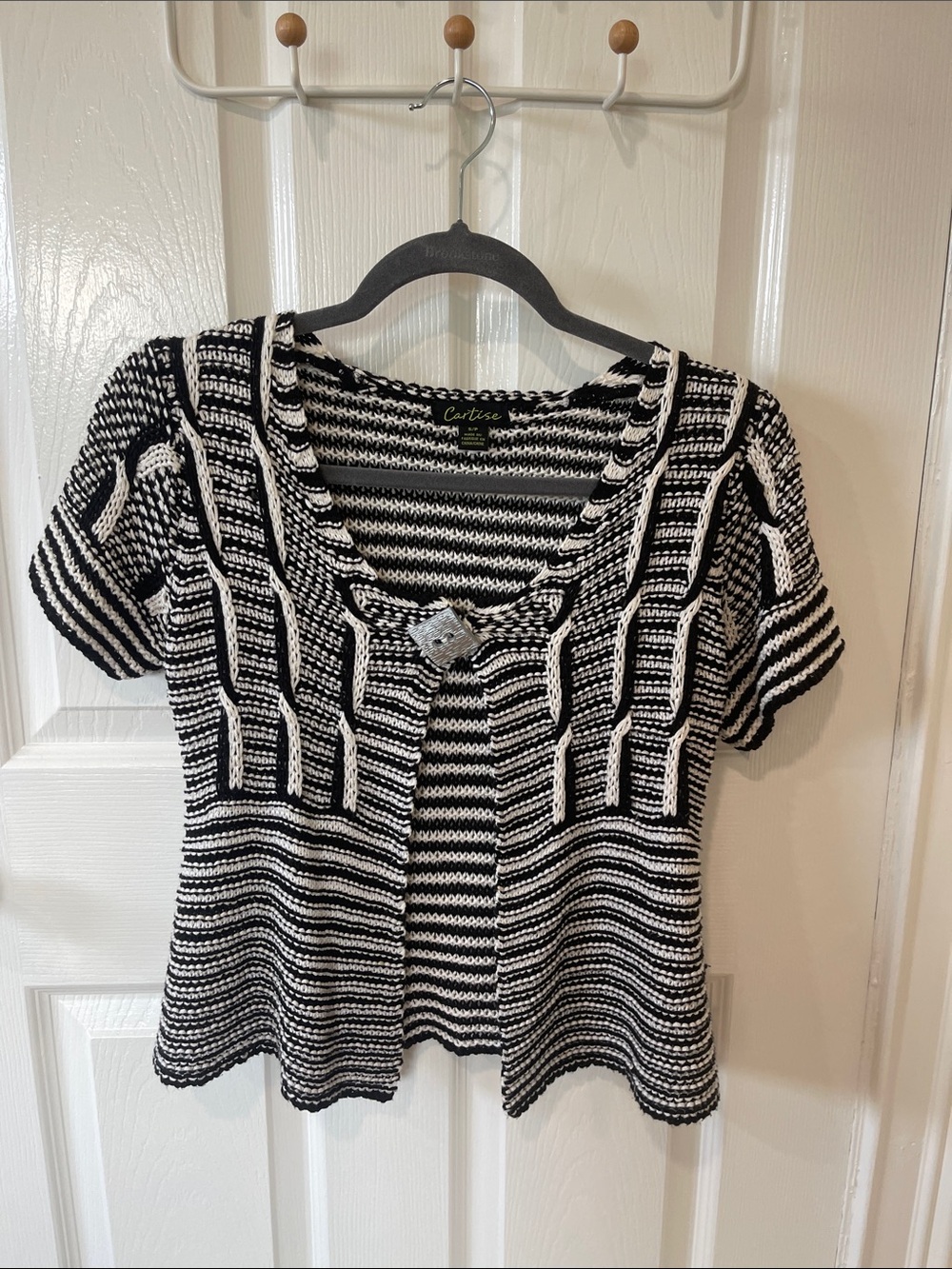 Cartise Black & White Striped Knit Short-Sleeve Cardigan